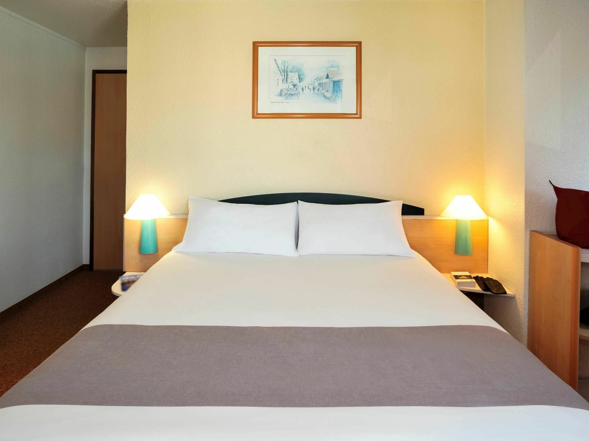 Ibis Styles Boulogne Sur Mer Centre Cathedrale Exterior foto